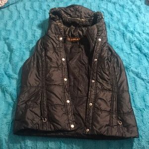 Ariat vest